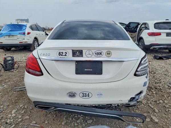 2015 MERCEDES-BENZ C