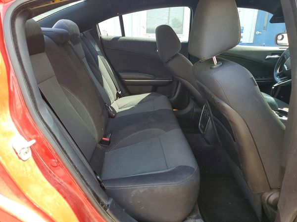 2015 DODGE CHARGER SE RWD