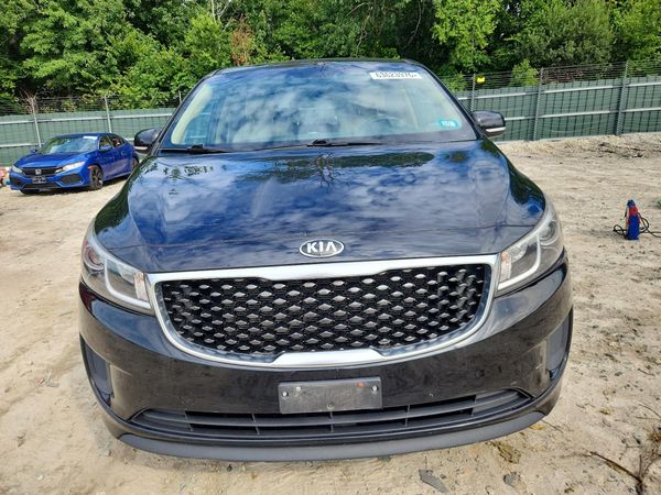 2015 KIA SEDONA GL - Middle-low