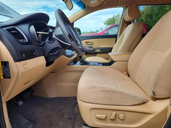 2015 KIA SEDONA GL - Middle-low