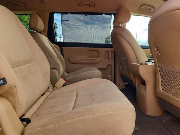 2015 KIA SEDONA GL - Middle-low