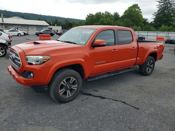 2017 TOYOTA TACOMA