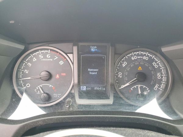 2017 TOYOTA TACOMA