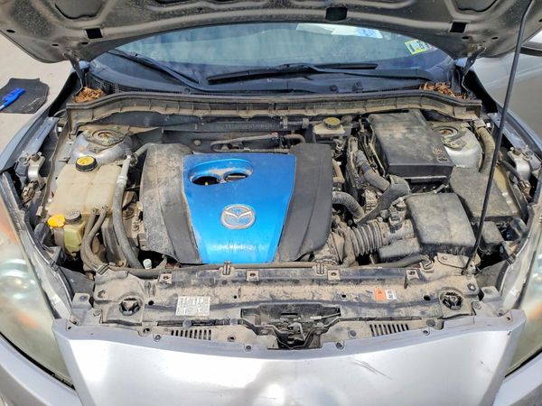 2012 MAZDA 3 Touring/GS