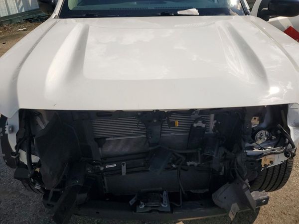 2024 NISSAN FRONTIER