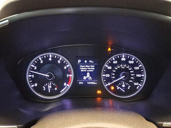 2019 HYUNDAI SANTA FE SE