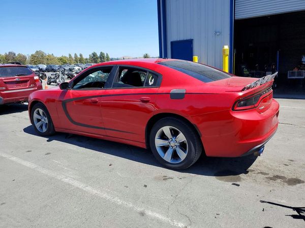 2015 DODGE CHARGER SE RWD