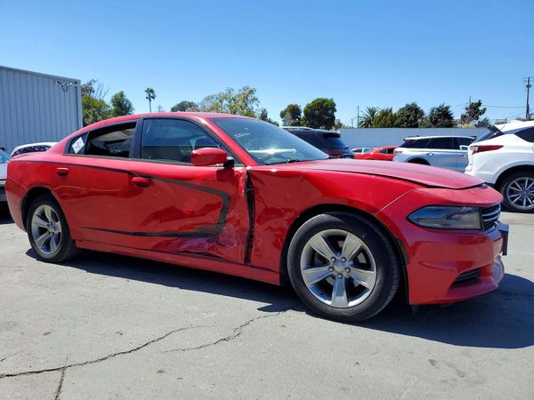 2015 DODGE CHARGER SE RWD