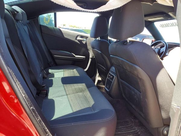 2015 DODGE CHARGER SE RWD