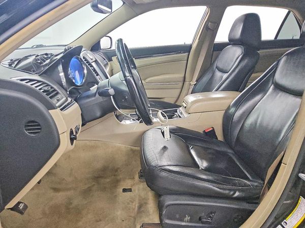 2012 CHRYSLER 300 Base/Limited