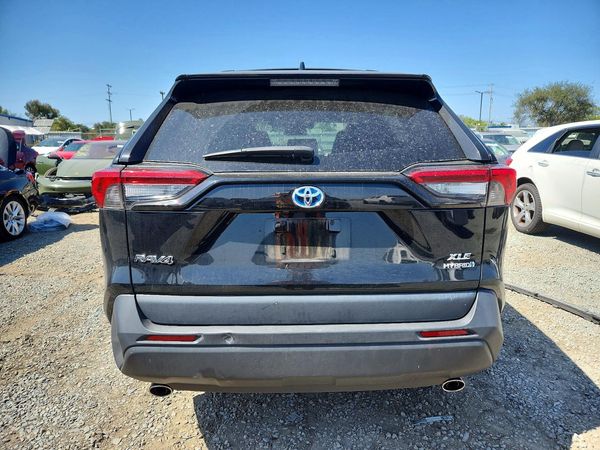 2021 TOYOTA RAV4 XLE HV