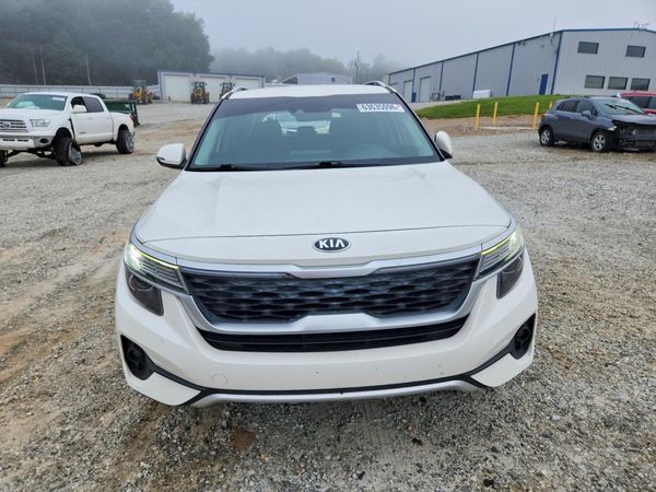 2021 KIA SELTOS S
