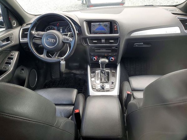 2017 AUDI Q5 quattro Premium Plus