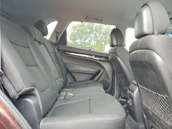 2015 KIA SORENTO GL