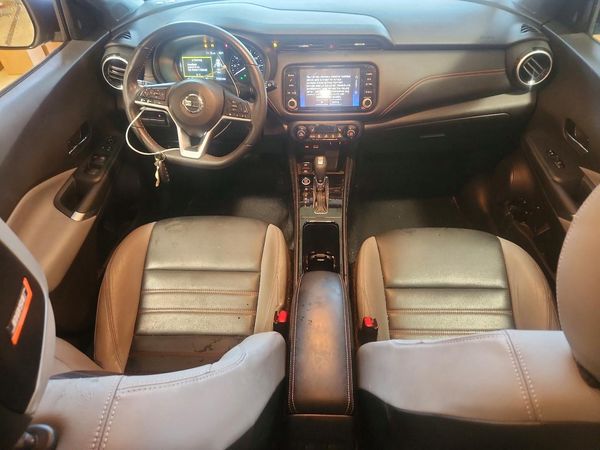 2021 NISSAN KICKS