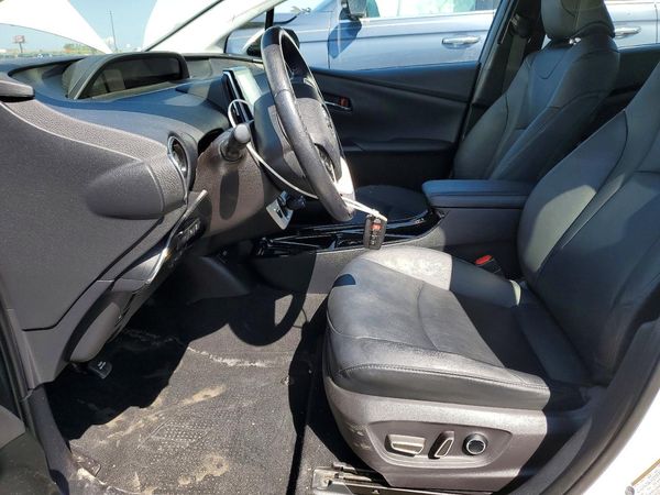 2018 TOYOTA PRIUS Plus/Premium/Advanced