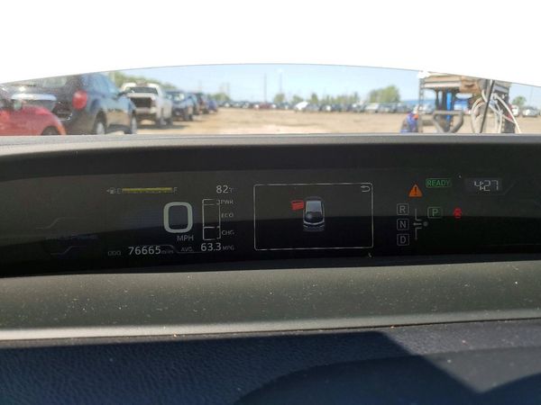 2018 TOYOTA PRIUS Plus/Premium/Advanced