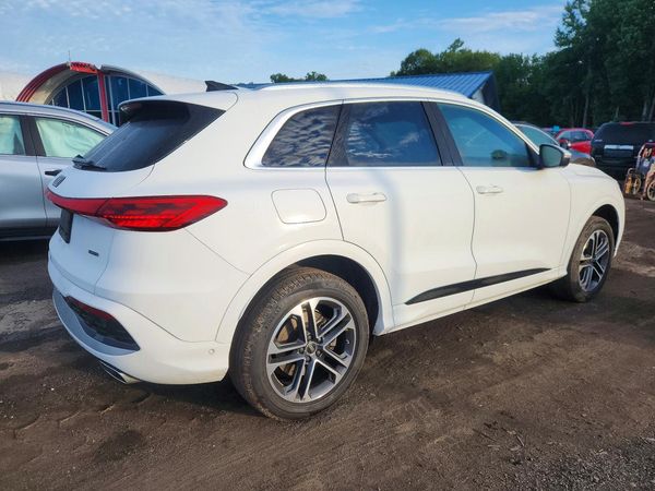 2025 AUDI Q5 quattro Premium
