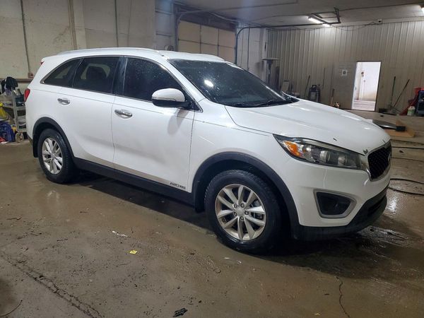 2017 KIA SORENTO L, LX