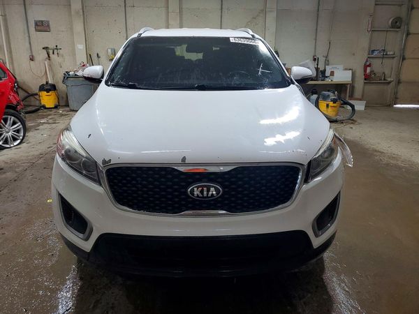 2017 KIA SORENTO L, LX