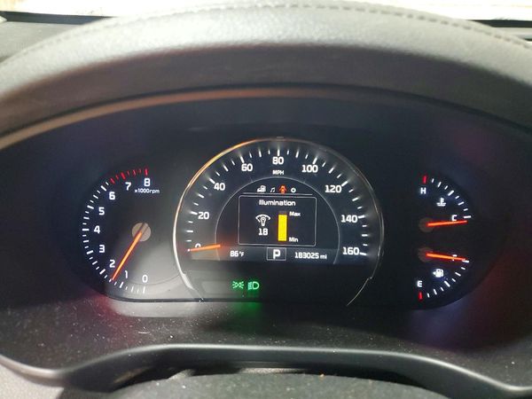 2017 KIA SORENTO L, LX