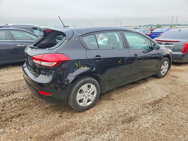 2017 KIA FORTE5 LX