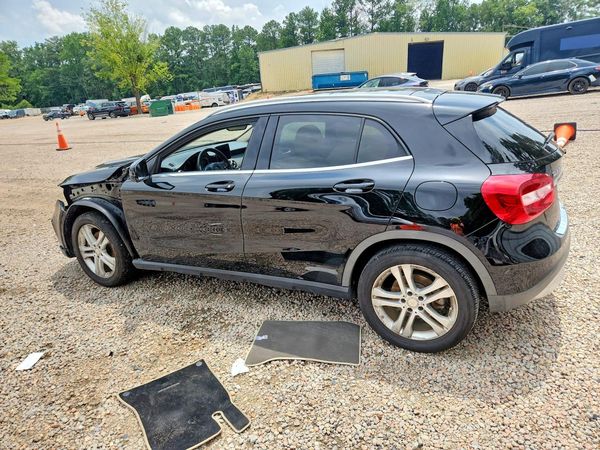 2018 MERCEDES-BENZ GLA GLA250