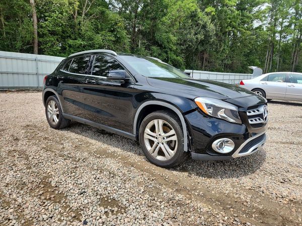 2018 MERCEDES-BENZ GLA GLA250