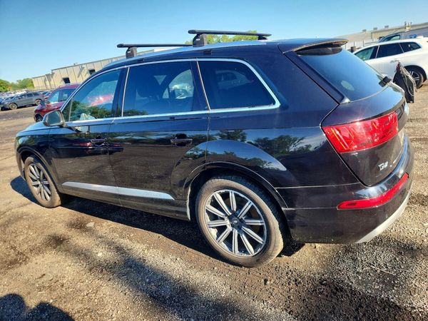 2017 AUDI Q7 quattro Premium Plus