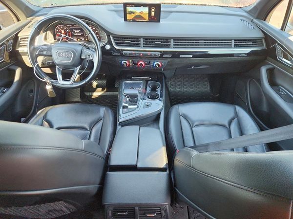 2017 AUDI Q7 quattro Premium Plus