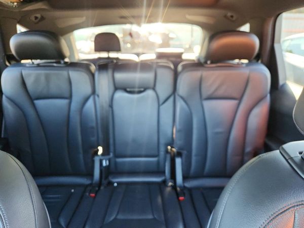 2017 AUDI Q7 quattro Premium Plus