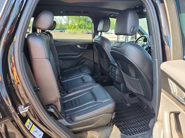 2017 AUDI Q7 quattro Premium Plus