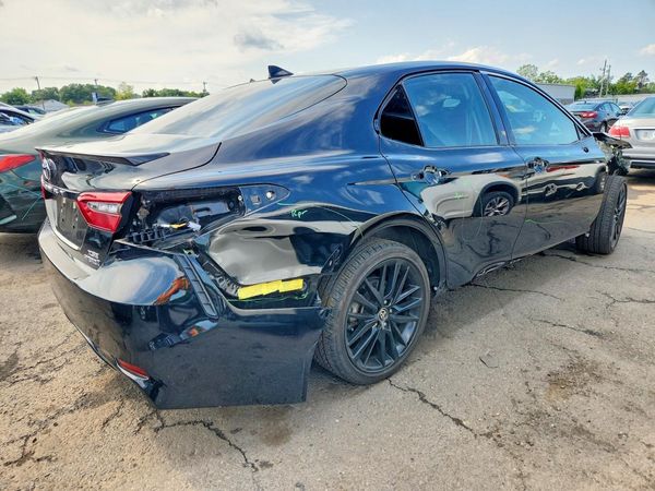2024 TOYOTA CAMRY XSE