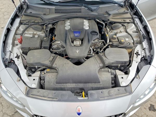 2015 MASERATI GHIBLI — Engine bay