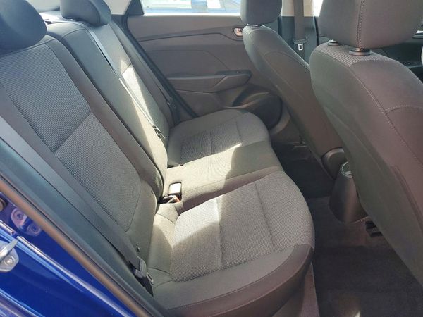 2019 HYUNDAI ACCENT SE and SEL