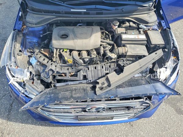 2019 HYUNDAI ACCENT SE and SEL