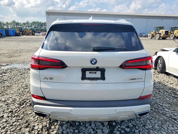 2022 BMW X5 xDrive45e