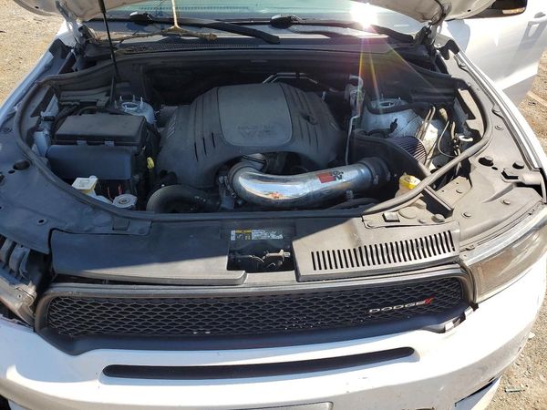 2018 DODGE DURANGO R/T — Engine bay