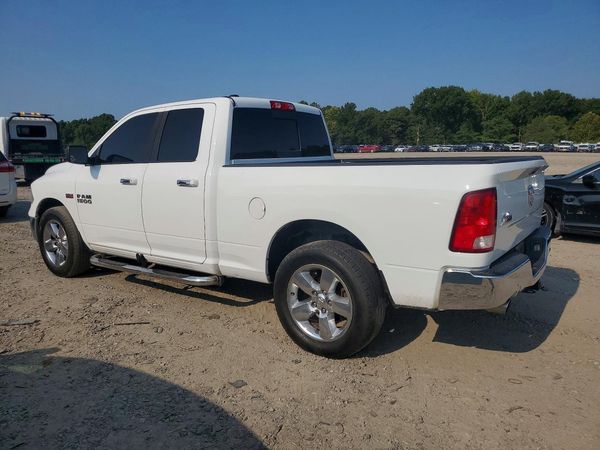 2015 RAM 1500 SLT QUAD CAB 4X2
