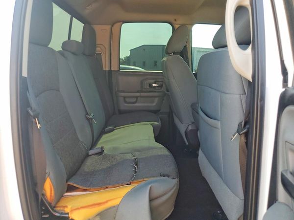 2015 RAM 1500 SLT QUAD CAB 4X2