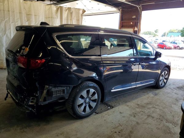 2018 CHRYSLER PACIFICA