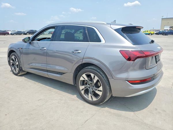 2021 AUDI E-TRON quattro Premium