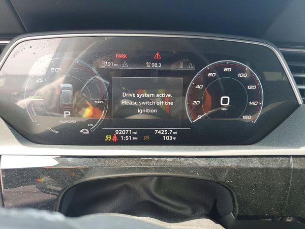 2021 AUDI E-TRON quattro Premium