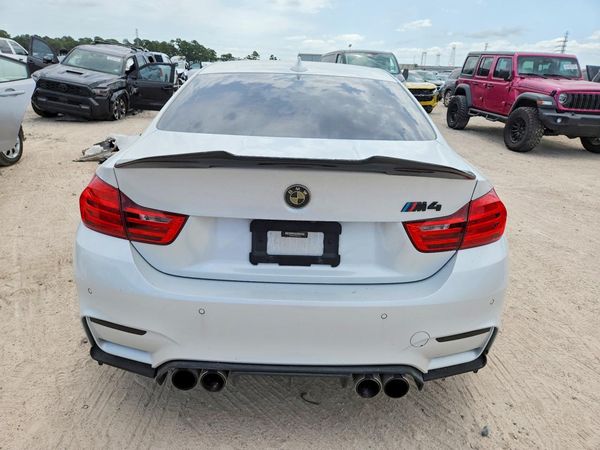 2015 BMW M4