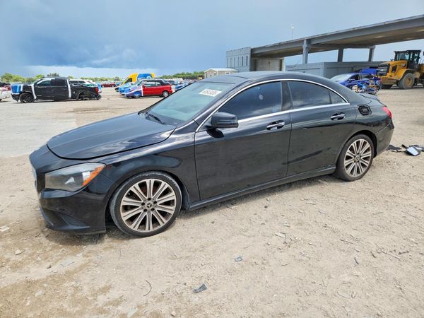 2018 MERCEDES-BENZ CLA-CLASS CLA250-4M — Front 3/4