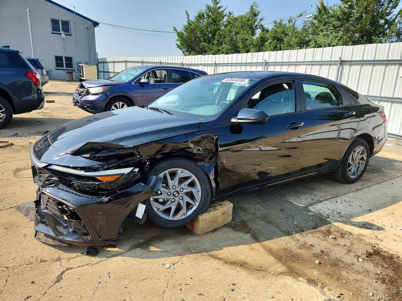 2024 HYUNDAI ELANTRA