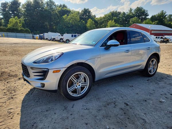 2015 PORSCHE MACAN