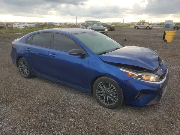 2024 KIA FORTE GT Line