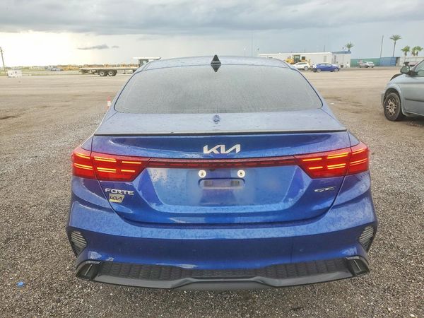 2024 KIA FORTE GT Line