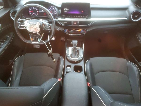 2024 KIA FORTE GT Line